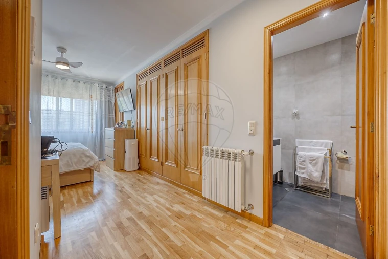 Apartamento T3 para Venda em Cidade da Maia Foto 22