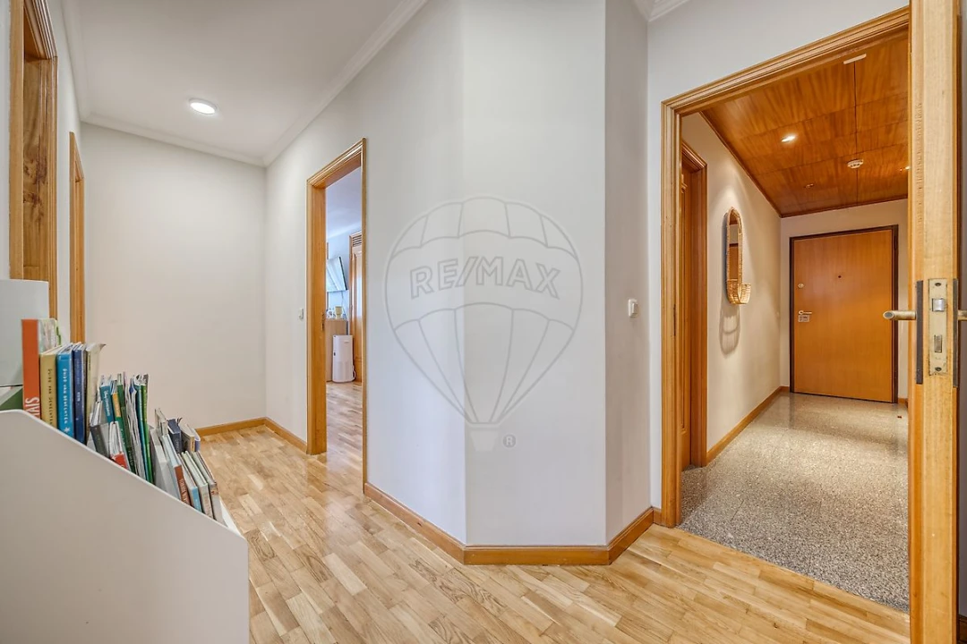 Apartamento T3 para Venda em Cidade da Maia Foto 27
