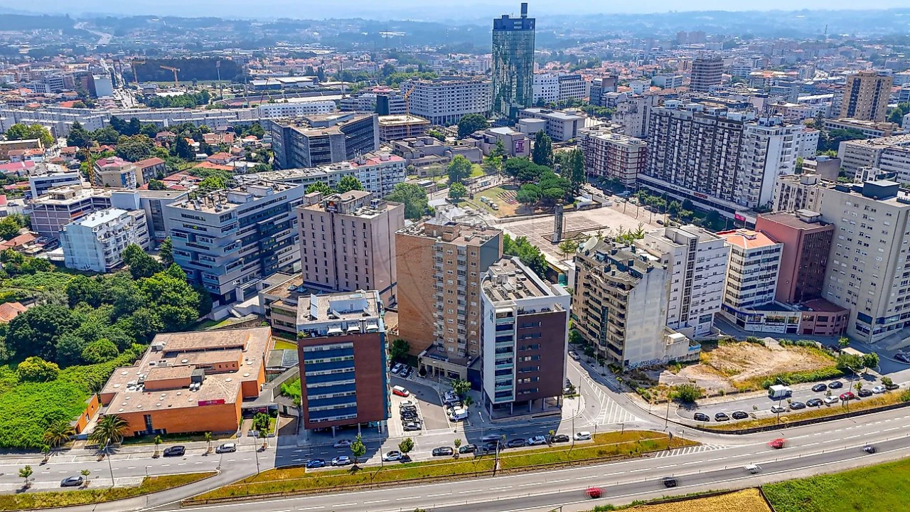 Apartamento T3 para Venda em Cidade da Maia Foto 3