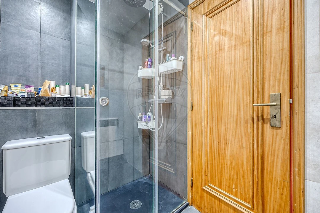 Apartamento T3 para Venda em Cidade da Maia Foto 24
