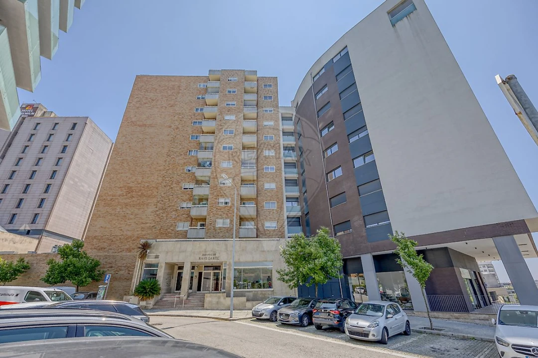 Apartamento T3 para Venda em Cidade da Maia Foto 31