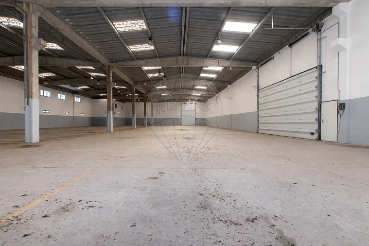 Armazém para Venda em Sado Foto 16