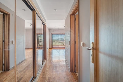 Apartamento T3 para Arrendamento em Canidelo