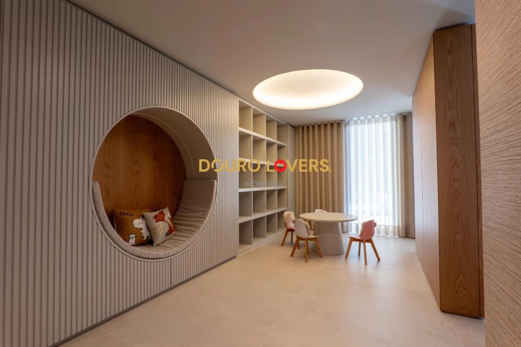 Apartamento T4 para Venda em Santa Marinha e São Pedro da Afurada Foto 21