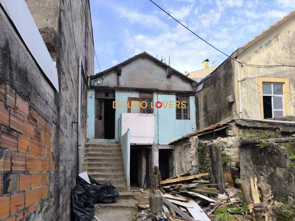 Moradia T2 para Venda em Pedrouços Foto 1