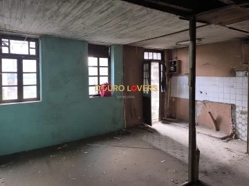 Moradia T2 para Venda em Pedrouços