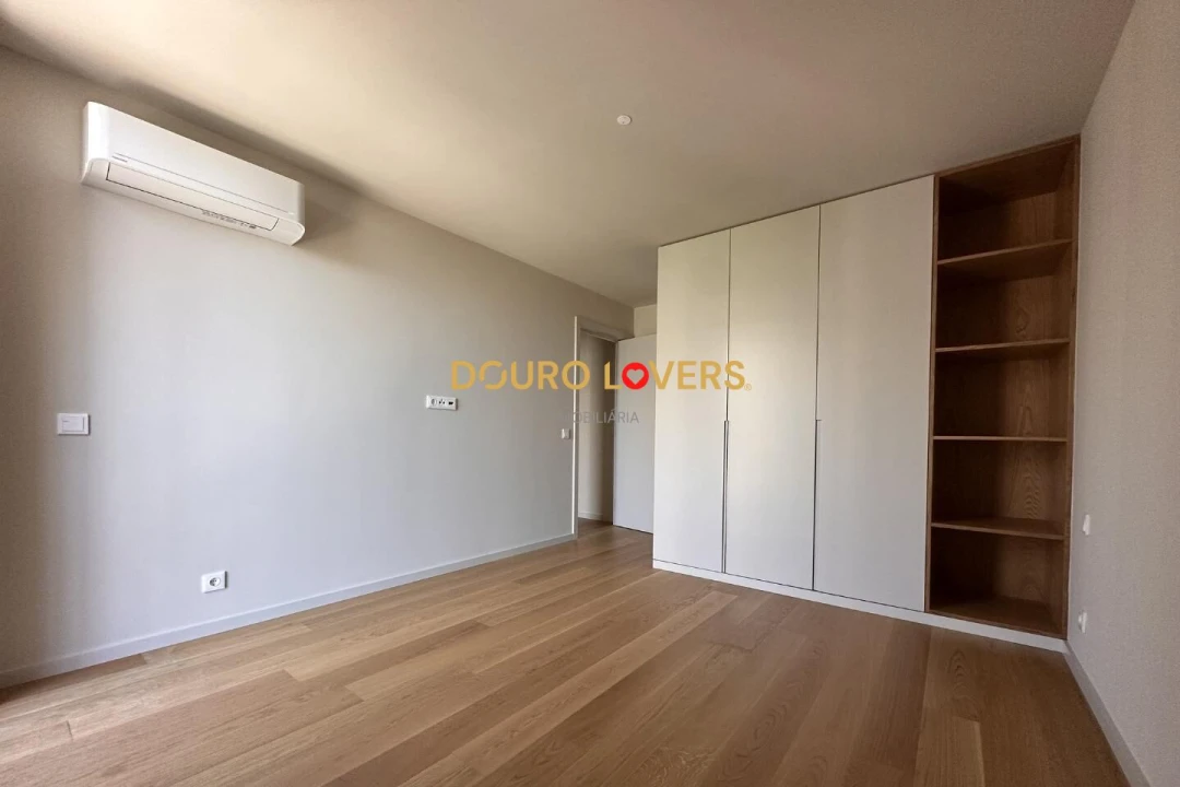 Apartamento T3 para Venda em Santa Marinha e São Pedro da Afurada Foto 11