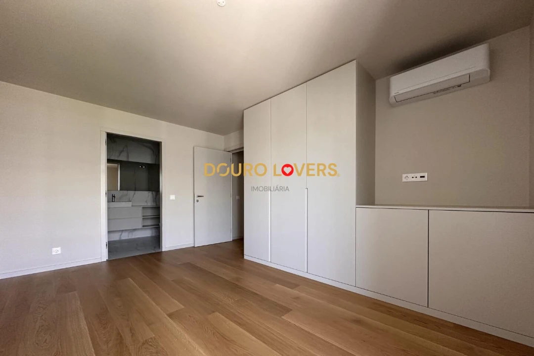 Apartamento T3 para Venda em Santa Marinha e São Pedro da Afurada Foto 14