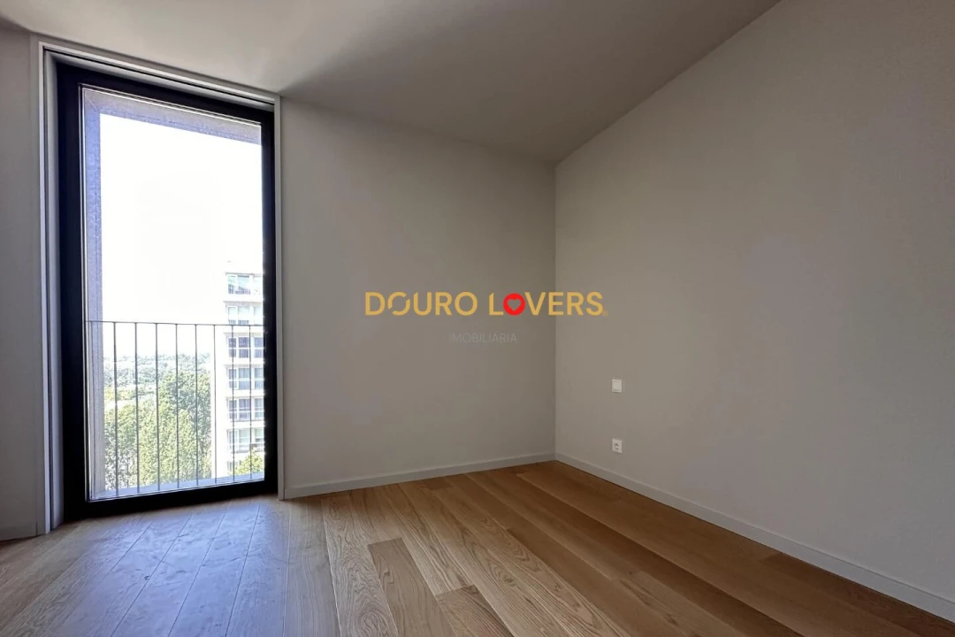 Apartamento T3 para Venda em Santa Marinha e São Pedro da Afurada Foto 9