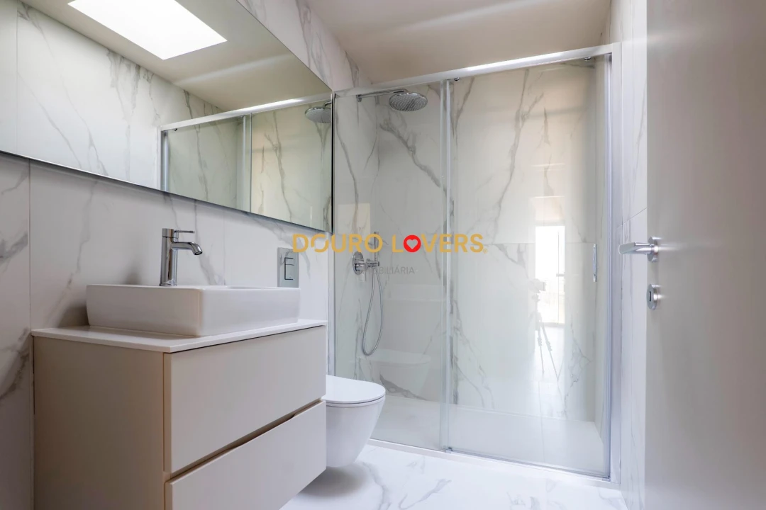 Apartamento T3 para Venda em Santa Marinha e São Pedro da Afurada Foto 10