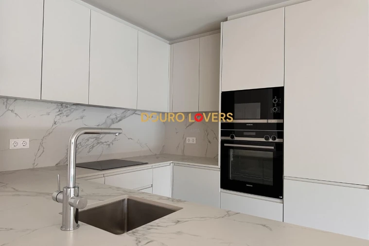 Apartamento T3 para Venda em Santa Marinha e São Pedro da Afurada Foto 6