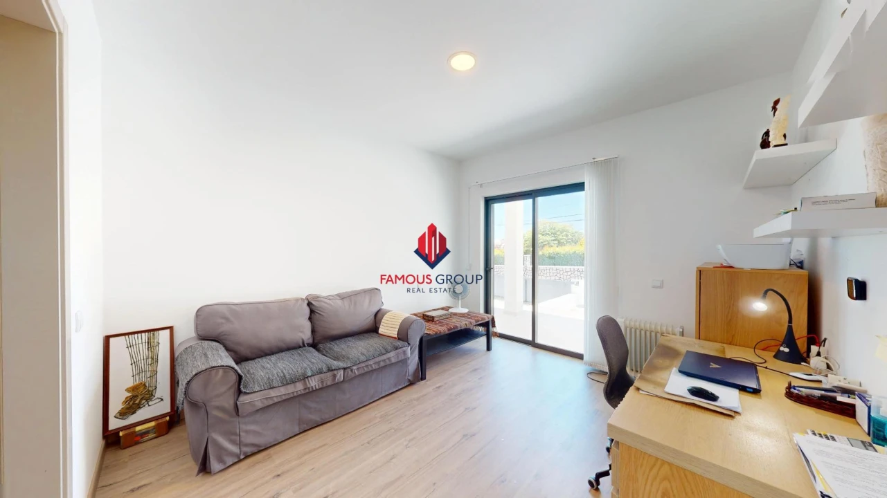 Moradia T4 para Venda em Alvor Foto 21