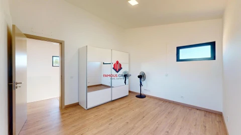 Moradia T4 para Venda em Alvor