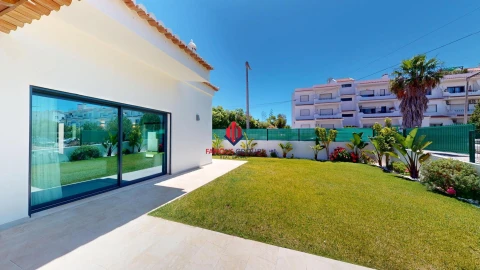 Moradia T4 para Venda em Alvor