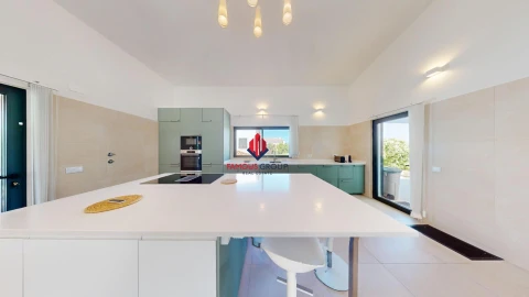 Moradia T4 para Venda em Alvor