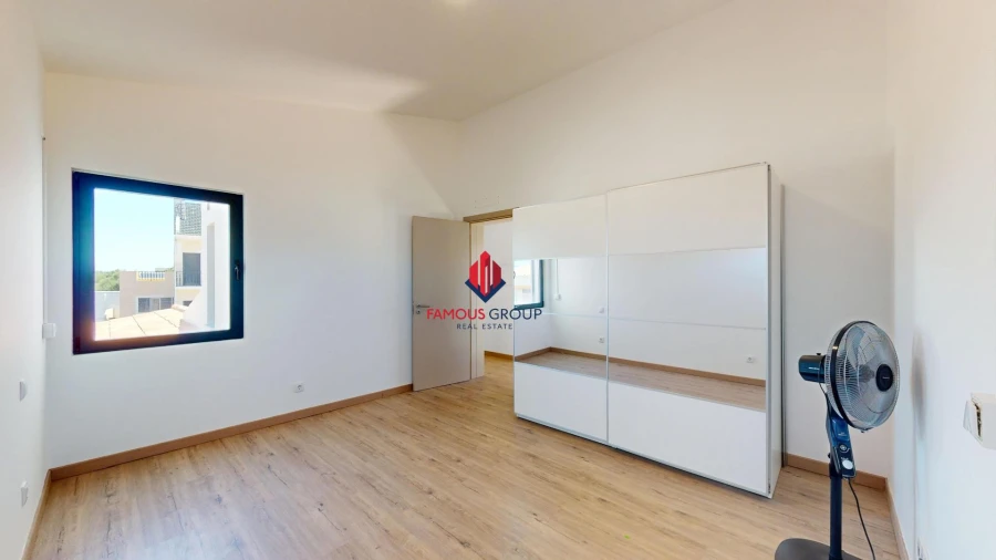 Moradia T4 para Venda em Alvor Foto 15