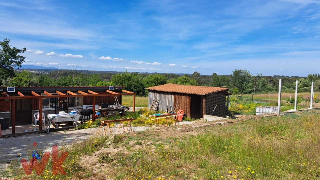 Moradia T1 para Venda em Ázere e Covelo Foto 3