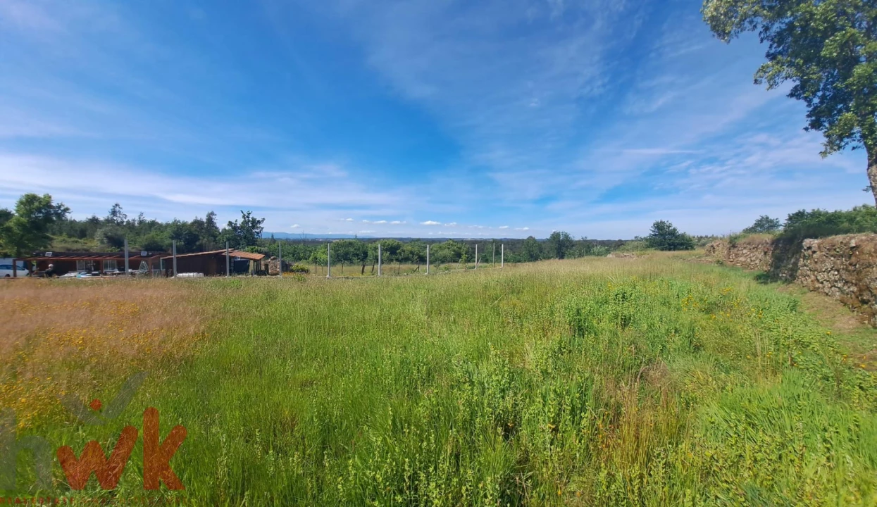 Moradia T1 para Venda em Ázere e Covelo Foto 5