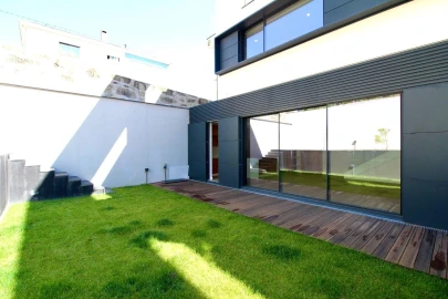 Moradia T3 para Venda em Lordelo do Ouro e Massarelos