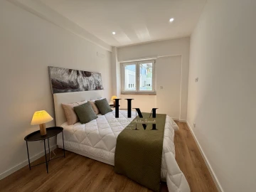 Apartamento T3 para Venda em Benfica