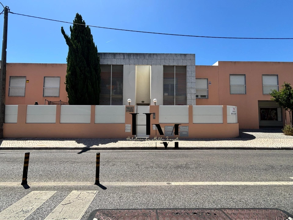Apartamento T2 para Venda em Alcabideche Foto 2