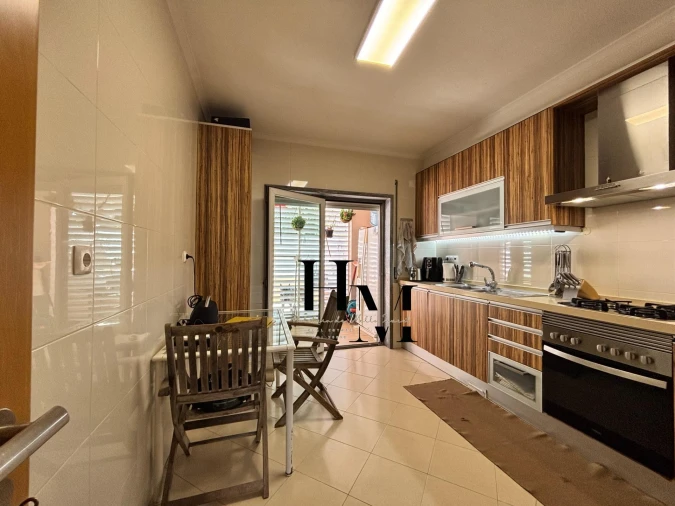 Apartamento T2 para Venda em Alcabideche Foto 10