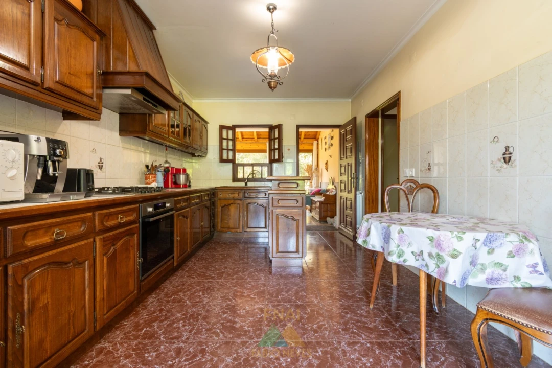 Moradia T4 para Venda em Arcozelo Foto 35