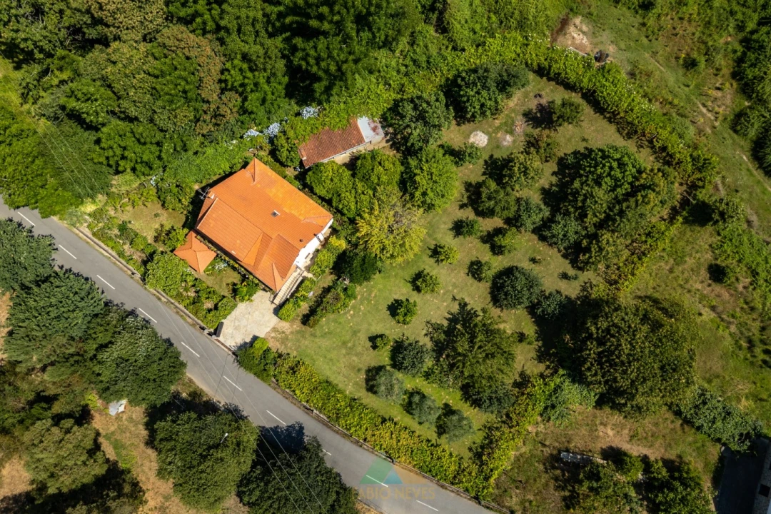 Moradia T4 para Venda em Arcozelo Foto 9