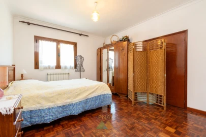 Moradia T4 para Venda em Arcozelo