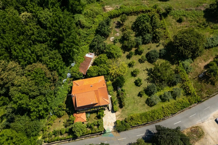 Moradia T4 para Venda em Arcozelo Foto 7