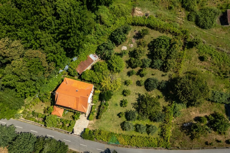 Moradia T4 para Venda em Arcozelo Foto 4