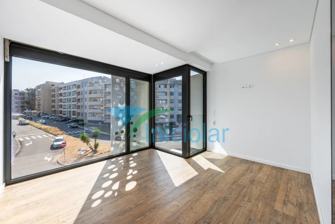 Apartamento T3 para Venda em Rio Tinto Foto 11