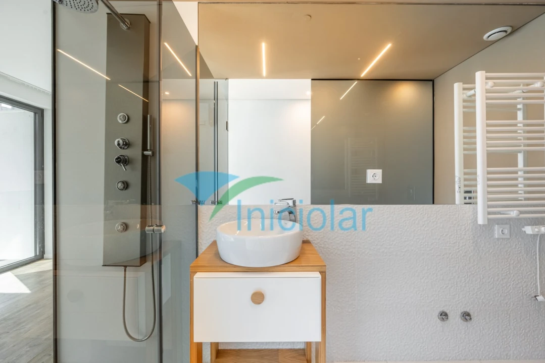 Apartamento T3 para Venda em Rio Tinto Foto 13