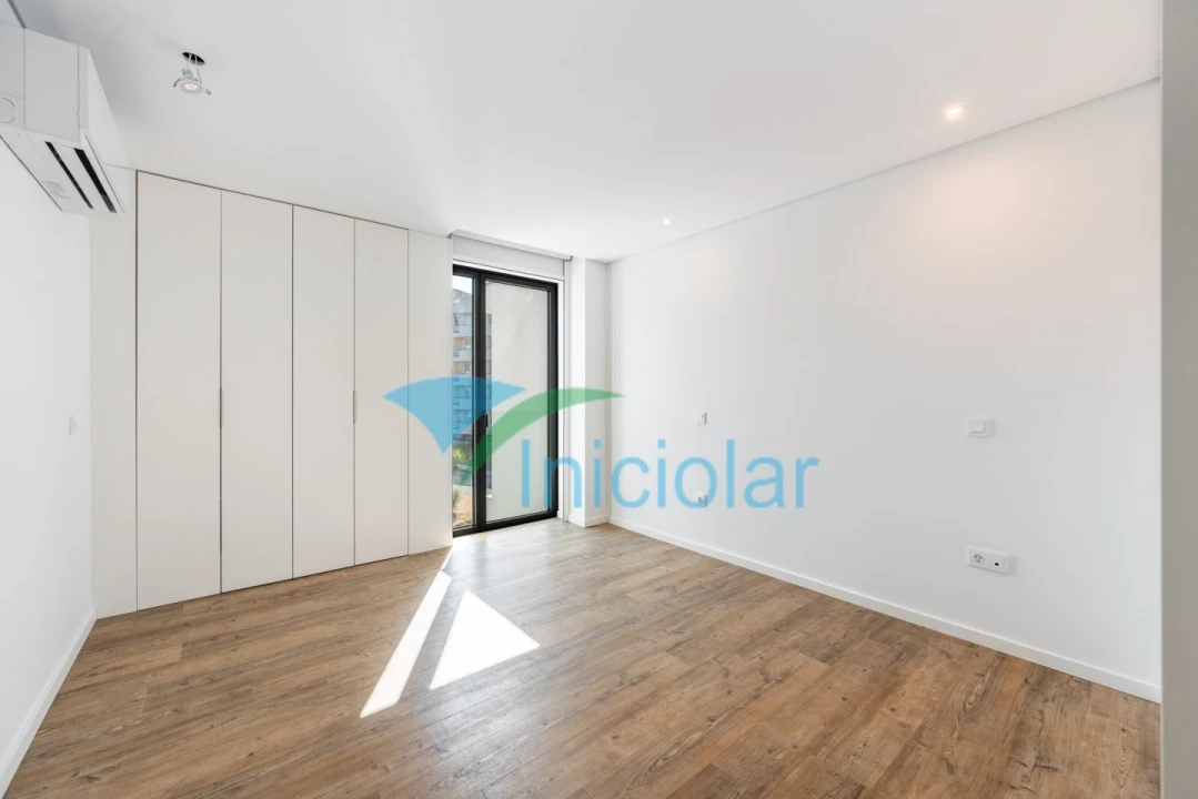 Apartamento T3 para Venda em Rio Tinto Foto 14