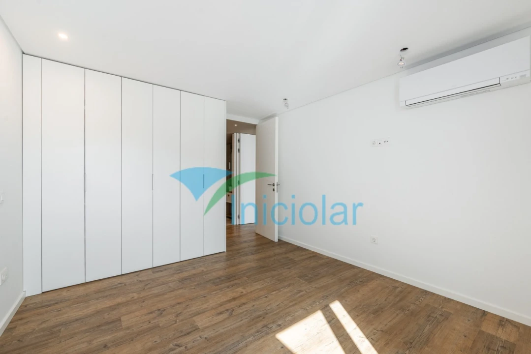 Apartamento T3 para Venda em Rio Tinto Foto 15