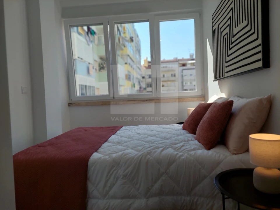 Apartamento T3 para Venda em Benfica Foto 9