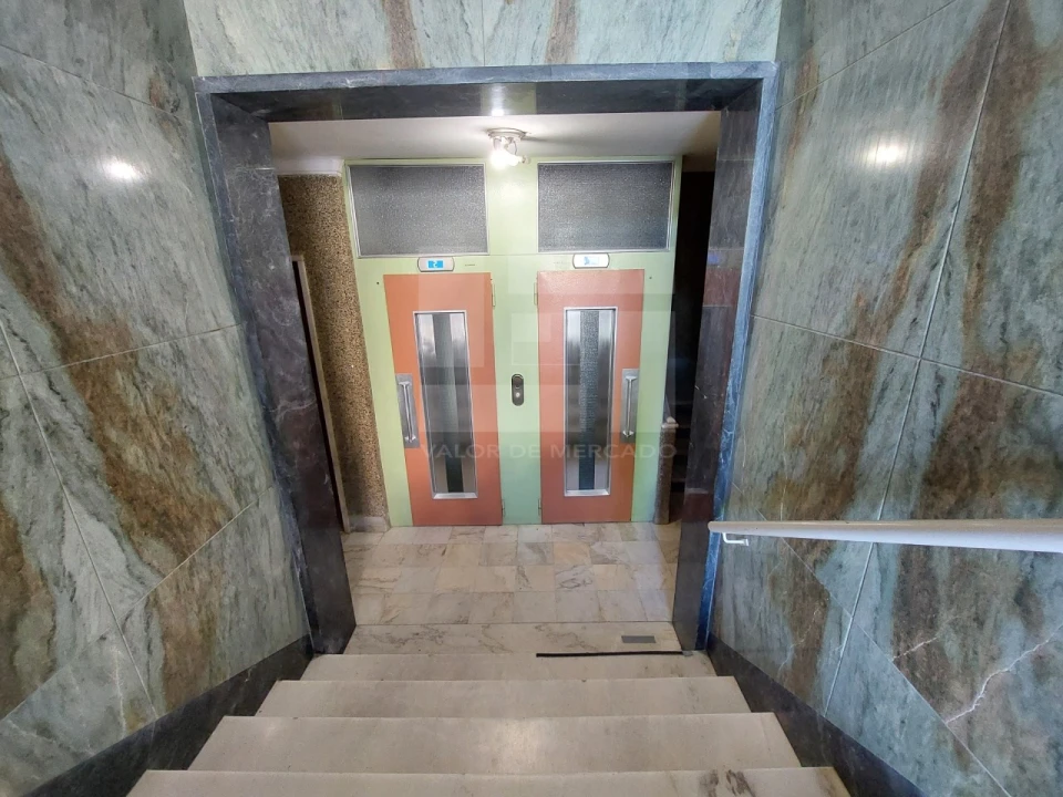 Apartamento T3 para Venda em Benfica Foto 19