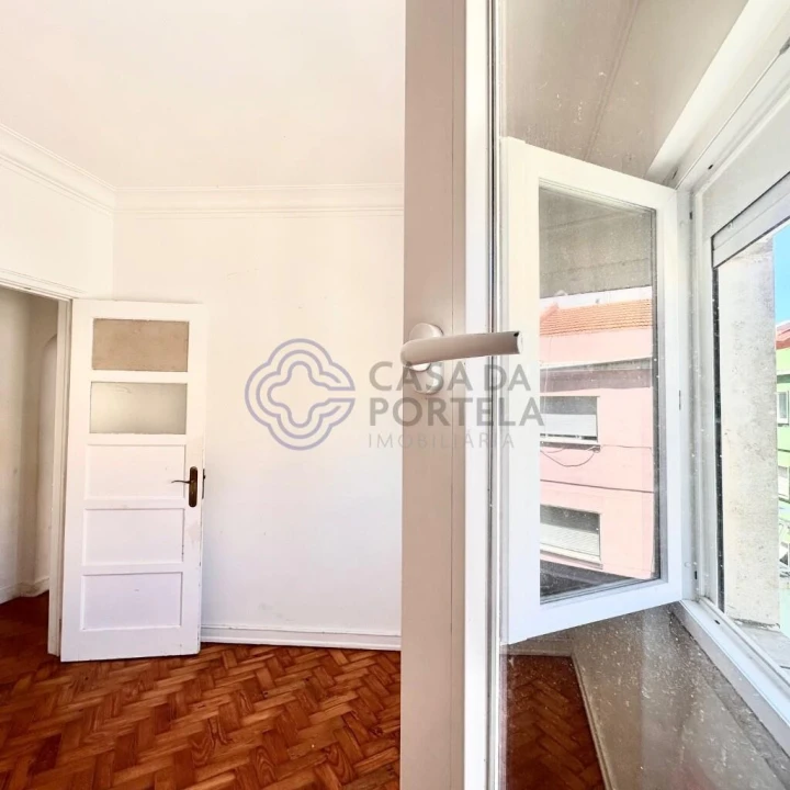 Apartamento T2 para Venda em Sacavém e Prior Velho Foto 17