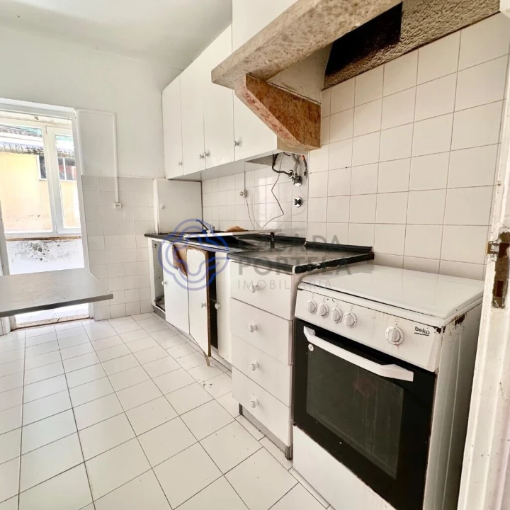 Apartamento T2 para Venda em Sacavém e Prior Velho Foto 26
