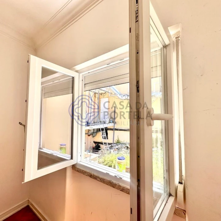 Apartamento T2 para Venda em Sacavém e Prior Velho Foto 21