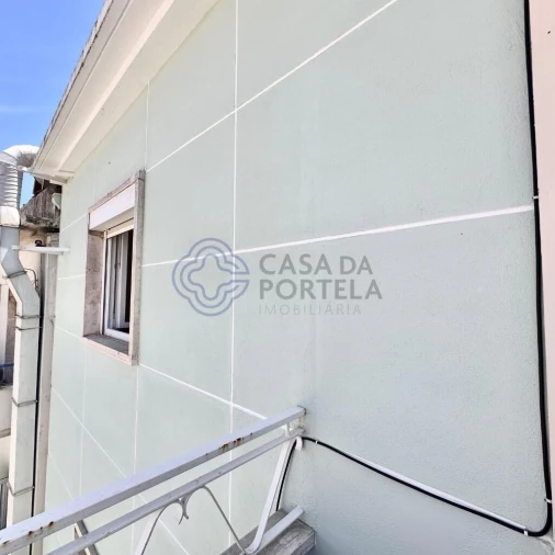 Apartamento T2 para Venda em Sacavém e Prior Velho Foto 8