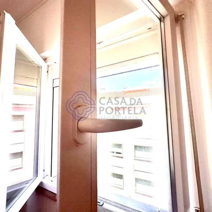 Apartamento T2 para Venda em Sacavém e Prior Velho Foto 16