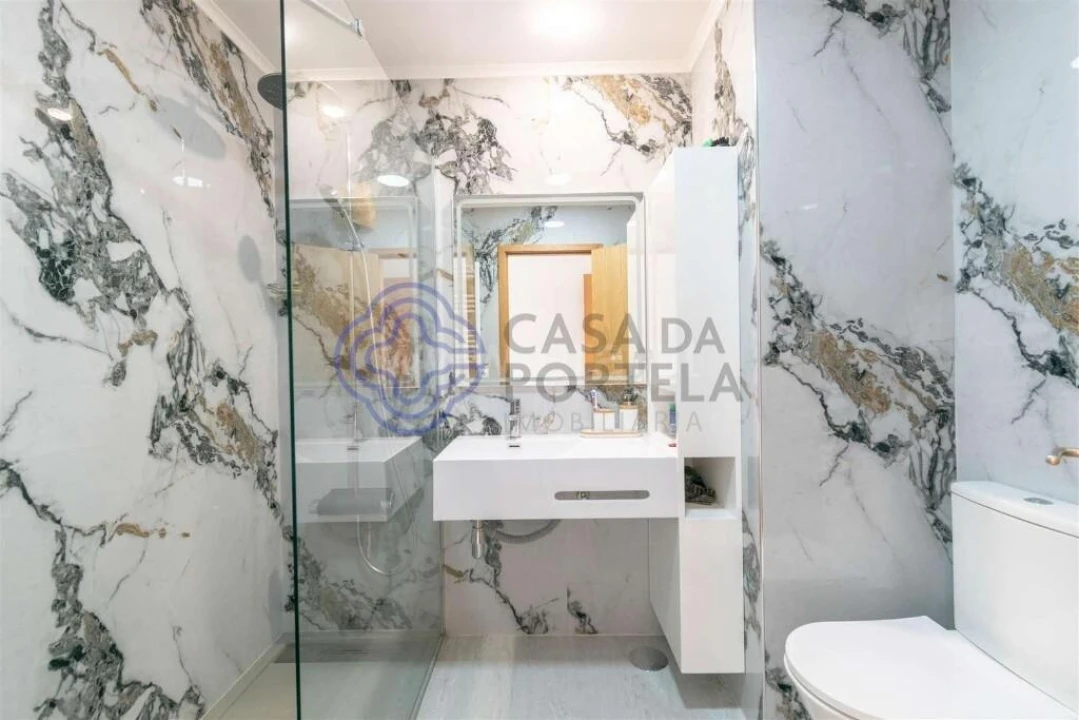 Apartamento T3 para Venda em Mafamude e Vilar do Paraíso Foto 29