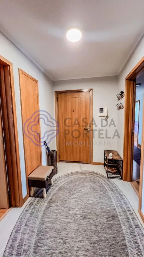Apartamento T3 para Venda em Mafamude e Vilar do Paraíso
