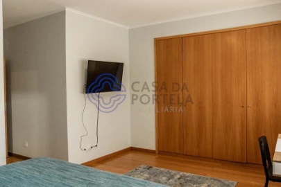 Apartamento T3 para Venda em Mafamude e Vilar do Paraíso