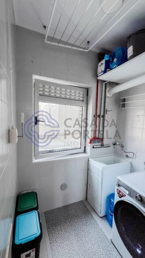 Apartamento T3 para Venda em Mafamude e Vilar do Paraíso
