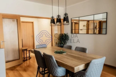 Apartamento T3 para Venda em Mafamude e Vilar do Paraíso