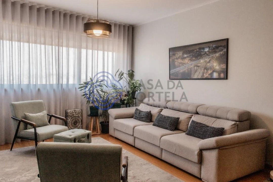 Apartamento T3 para Venda em Mafamude e Vilar do Paraíso Foto 2