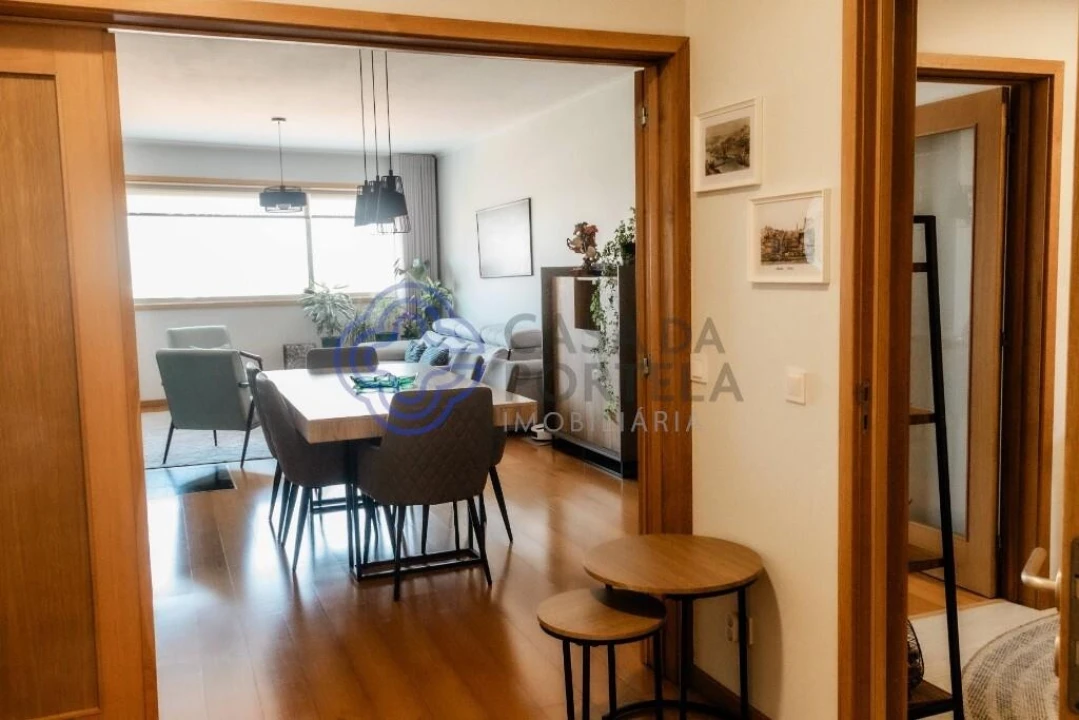 Apartamento T3 para Venda em Mafamude e Vilar do Paraíso Foto 11