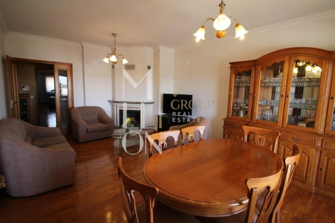 Apartamento T2 para Venda em Cidade da Maia Foto 3